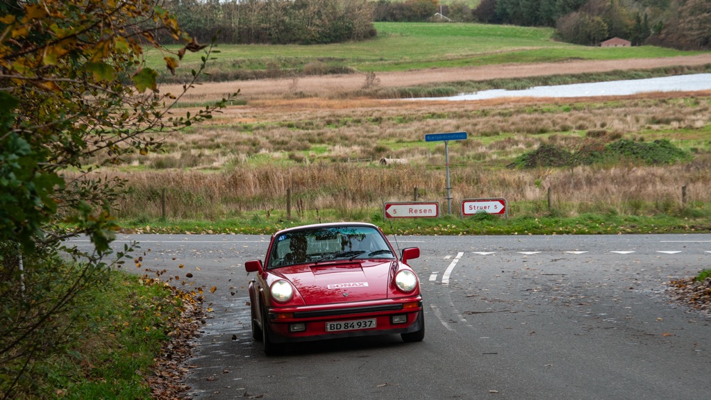 Danmarksmestrene i Touring-klassen 2024, Peter Carlsson, Ølstykke / Michael Lauritsen, Slangerup, der i 2025 er rykket op i Sport-klassen, ses her i den fine Talbot Matra Murena 2.2, årg. 1983.
(Foto: Viggo Johansen, rallypics.dk)
